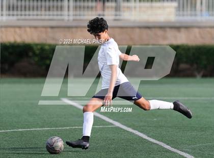 Thumbnail 3 in St. John Bosco vs. Laguna Hills (Hawks Invitational) photogallery.