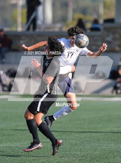Thumbnail 2 in St. John Bosco vs. Laguna Hills (Hawks Invitational) photogallery.