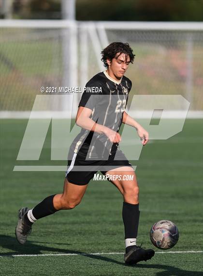 Thumbnail 3 in St. John Bosco vs. Laguna Hills (Hawks Invitational) photogallery.