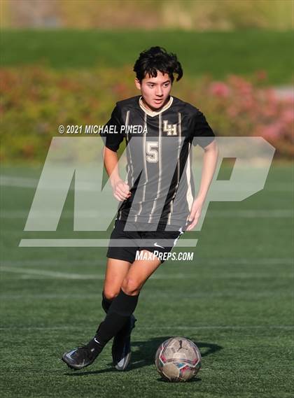 Thumbnail 3 in St. John Bosco vs. Laguna Hills (Hawks Invitational) photogallery.