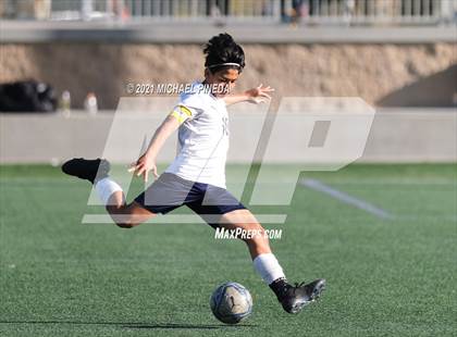 Thumbnail 1 in St. John Bosco vs. Laguna Hills (Hawks Invitational) photogallery.
