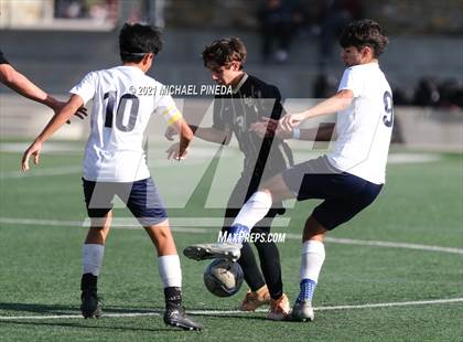 Thumbnail 2 in St. John Bosco vs. Laguna Hills (Hawks Invitational) photogallery.