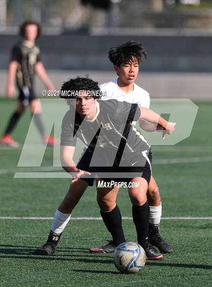 Thumbnail 2 in St. John Bosco vs. Laguna Hills (Hawks Invitational) photogallery.