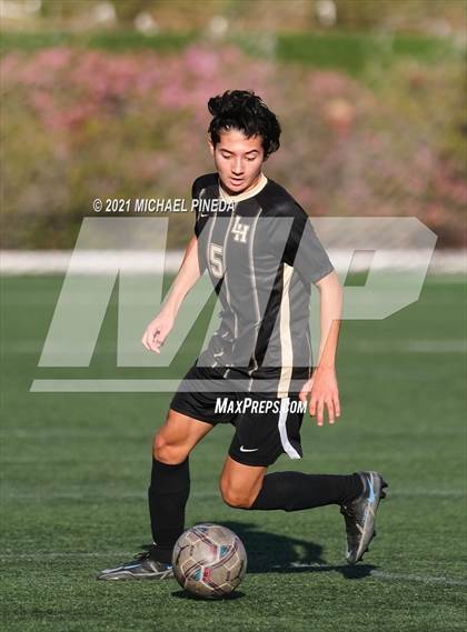 Thumbnail 3 in St. John Bosco vs. Laguna Hills (Hawks Invitational) photogallery.