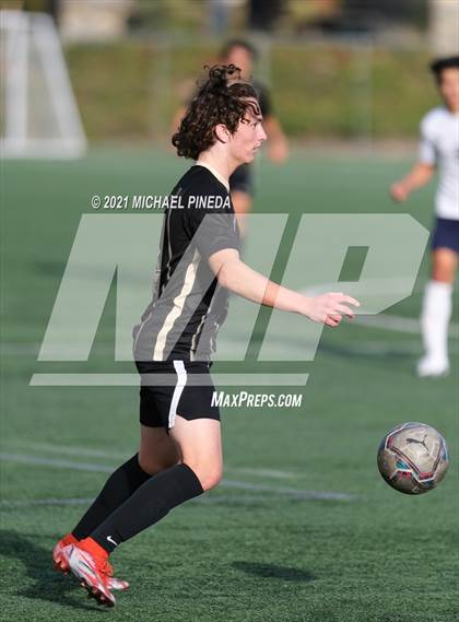 Thumbnail 2 in St. John Bosco vs. Laguna Hills (Hawks Invitational) photogallery.