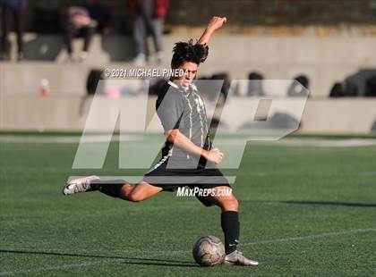 Thumbnail 1 in St. John Bosco vs. Laguna Hills (Hawks Invitational) photogallery.