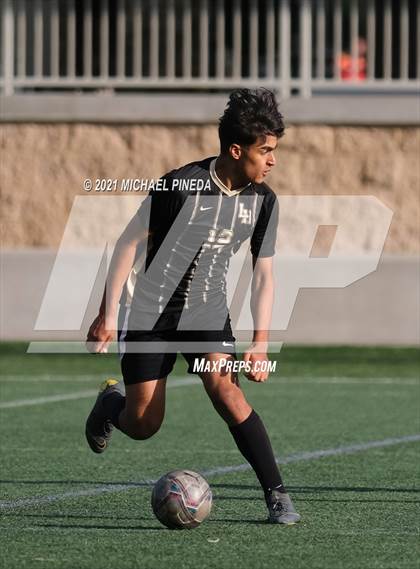 Thumbnail 3 in St. John Bosco vs. Laguna Hills (Hawks Invitational) photogallery.