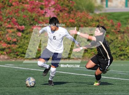 Thumbnail 1 in St. John Bosco vs. Laguna Hills (Hawks Invitational) photogallery.