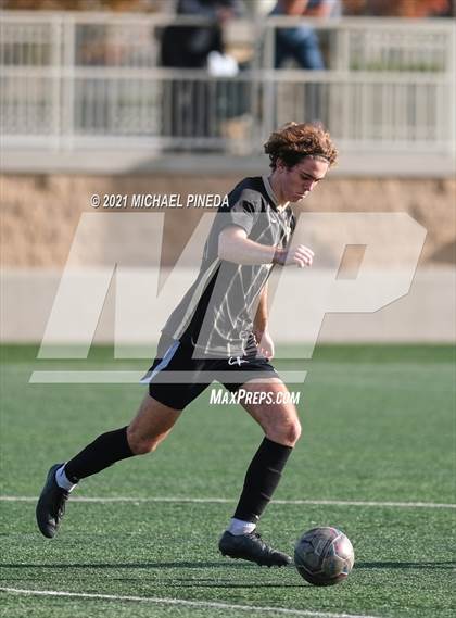 Thumbnail 3 in St. John Bosco vs. Laguna Hills (Hawks Invitational) photogallery.