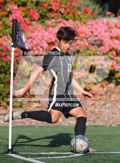 Thumbnail 3 in St. John Bosco vs. Laguna Hills (Hawks Invitational) photogallery.