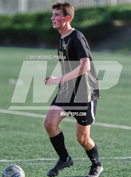 Thumbnail 1 in St. John Bosco vs. Laguna Hills (Hawks Invitational) photogallery.