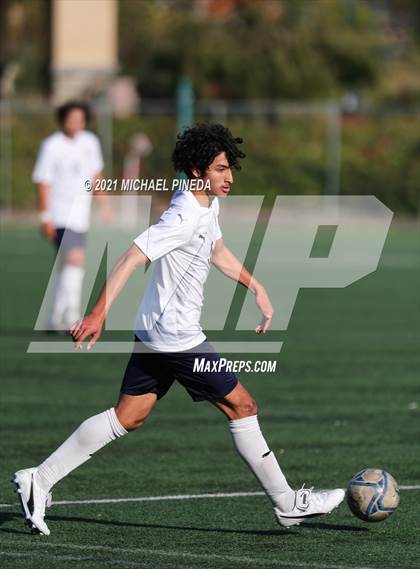 Thumbnail 1 in St. John Bosco vs. Laguna Hills (Hawks Invitational) photogallery.