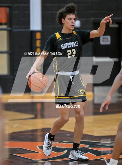 Thumbnail 1 in Hirschi vs. Gatesville (UIL 4A Bi-District Playoff) photogallery.