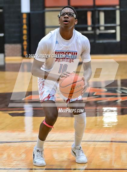 Thumbnail 1 in Hirschi vs. Gatesville (UIL 4A Bi-District Playoff) photogallery.