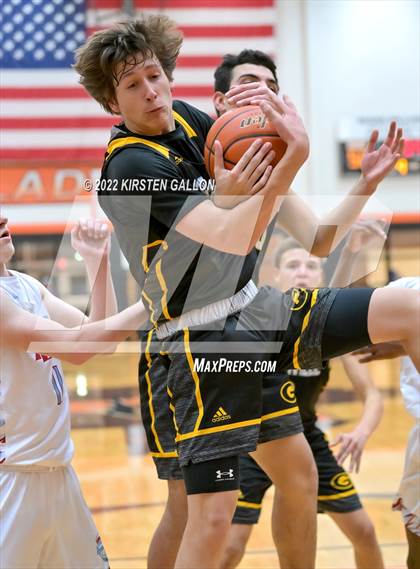 Thumbnail 3 in Hirschi vs. Gatesville (UIL 4A Bi-District Playoff) photogallery.