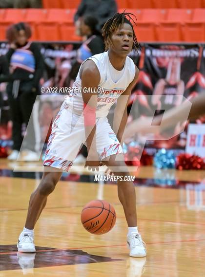 Thumbnail 2 in Hirschi vs. Gatesville (UIL 4A Bi-District Playoff) photogallery.