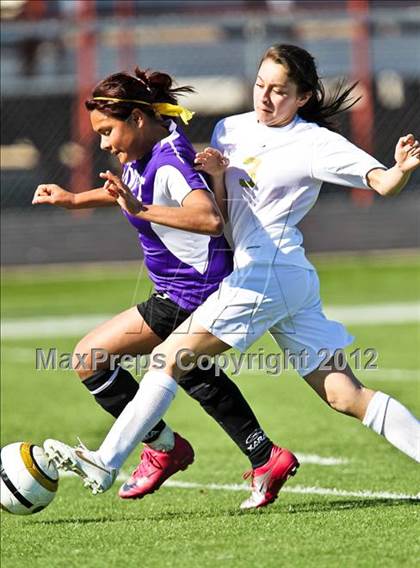 Thumbnail 3 in South Grand Prairie vs. Sunset (Emily Hunter Fish Bowl Tournament) photogallery.