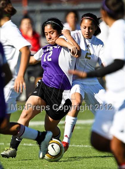 Thumbnail 3 in South Grand Prairie vs. Sunset (Emily Hunter Fish Bowl Tournament) photogallery.