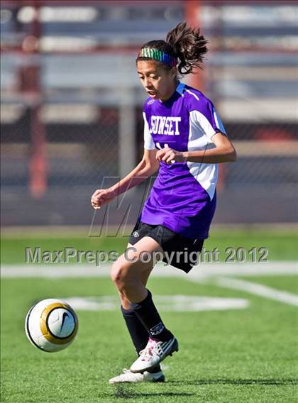 Thumbnail 2 in South Grand Prairie vs. Sunset (Emily Hunter Fish Bowl Tournament) photogallery.