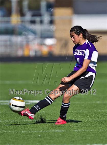 Thumbnail 1 in South Grand Prairie vs. Sunset (Emily Hunter Fish Bowl Tournament) photogallery.
