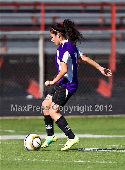 Thumbnail 1 in South Grand Prairie vs. Sunset (Emily Hunter Fish Bowl Tournament) photogallery.