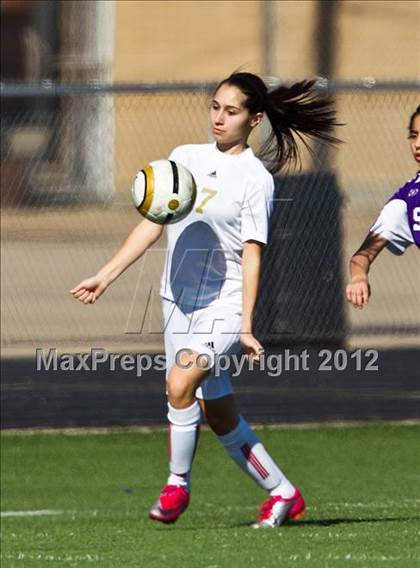 Thumbnail 1 in South Grand Prairie vs. Sunset (Emily Hunter Fish Bowl Tournament) photogallery.