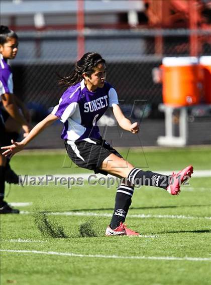 Thumbnail 1 in South Grand Prairie vs. Sunset (Emily Hunter Fish Bowl Tournament) photogallery.