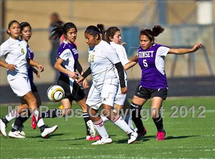 Thumbnail 3 in South Grand Prairie vs. Sunset (Emily Hunter Fish Bowl Tournament) photogallery.