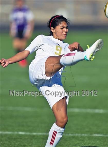 Thumbnail 3 in South Grand Prairie vs. Sunset (Emily Hunter Fish Bowl Tournament) photogallery.
