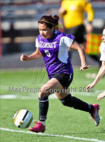 Thumbnail 1 in South Grand Prairie vs. Sunset (Emily Hunter Fish Bowl Tournament) photogallery.