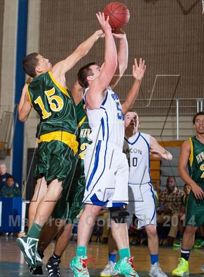 Thumbnail 3 in Bacon Academy vs. New London photogallery.