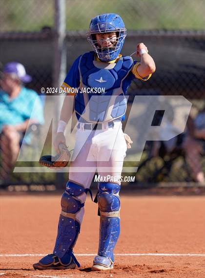 Thumbnail 3 in Moapa Valley vs Virgin Valley (NIAA 3A Winners Final) photogallery.