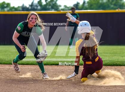 Thumbnail 3 in Tioga @ Collinsville photogallery.