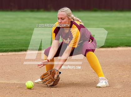 Thumbnail 2 in Tioga @ Collinsville photogallery.