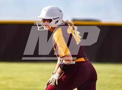 Thumbnail 1 in Tioga @ Collinsville photogallery.