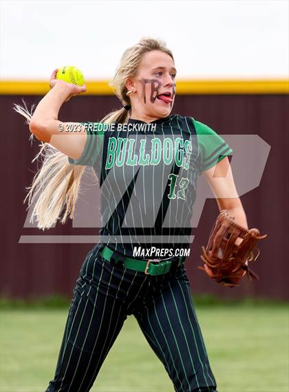 Thumbnail 2 in Tioga @ Collinsville photogallery.