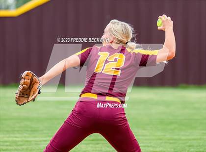Thumbnail 1 in Tioga @ Collinsville photogallery.