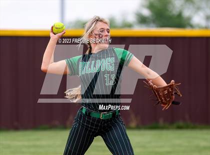 Thumbnail 2 in Tioga @ Collinsville photogallery.