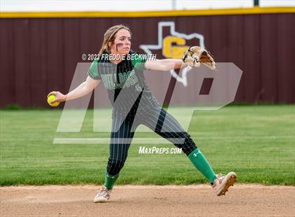 Thumbnail 3 in Tioga @ Collinsville photogallery.