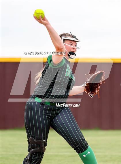 Thumbnail 2 in Tioga @ Collinsville photogallery.
