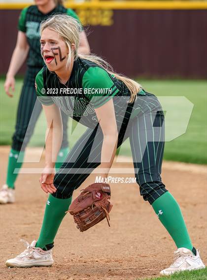 Thumbnail 2 in Tioga @ Collinsville photogallery.