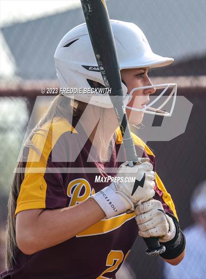 Thumbnail 3 in Tioga @ Collinsville photogallery.