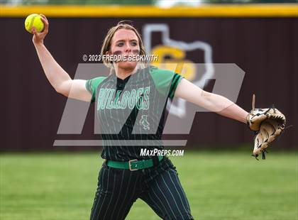 Thumbnail 3 in Tioga @ Collinsville photogallery.