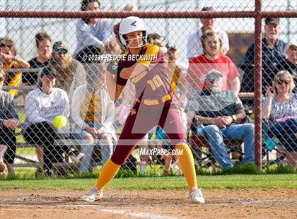 Thumbnail 2 in Tioga @ Collinsville photogallery.