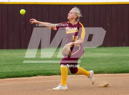 Thumbnail 2 in Tioga @ Collinsville photogallery.