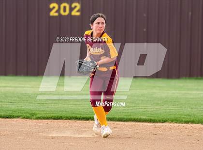 Thumbnail 3 in Tioga @ Collinsville photogallery.