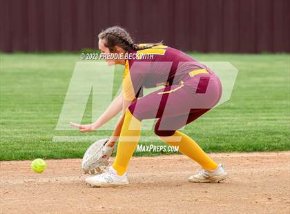 Thumbnail 1 in Tioga @ Collinsville photogallery.