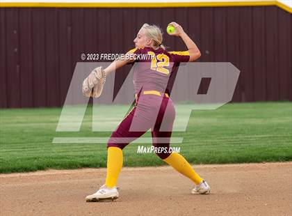 Thumbnail 1 in Tioga @ Collinsville photogallery.