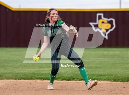 Thumbnail 3 in Tioga @ Collinsville photogallery.