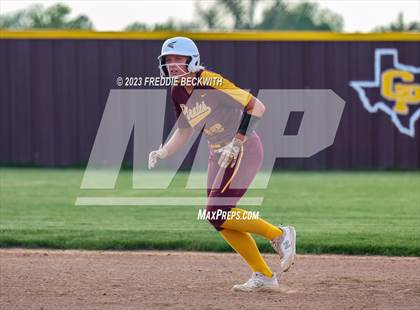 Thumbnail 3 in Tioga @ Collinsville photogallery.